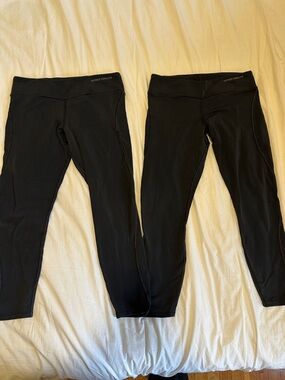 Set Of 2 Hot Chillys Black Thermal Capri Leggings Size Xsmall Style #HC9438
